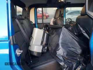 2023 Jeep Gladiator High Altitude with VIN 1C6HJTFG4PL562991, listed as a Copart auction lot 51530185 with 4,878 mi miles and Salvage title. Bid and sale history available at DreamBid. Image 10.