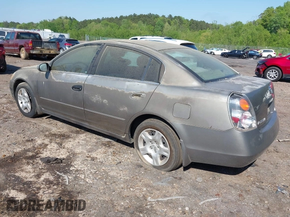 2002 Nissan Altima S with VIN 1N4AL11D32C291507, listed as a IAAI auction lot 41997253 with 199,769 mi miles. Bid and sale history available at carsss.com. Image 3.