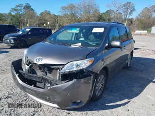 2016 Toyota Sienna XLE with VIN 5TDYK3DCXGS706385, listed as a IAAI auction lot 41286243 with 138,553 mi miles. Bid and sale history available at carsss.com. Image 17.