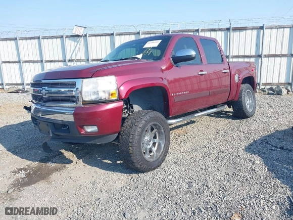 2008 Chevrolet Silverado 1500 LT w/1LT with VIN 2GCEK13J181246470, listed as a IAAI auction lot 40390209 with 195,631 mi miles. Bid and sale history available at carsss.com. Image 2.