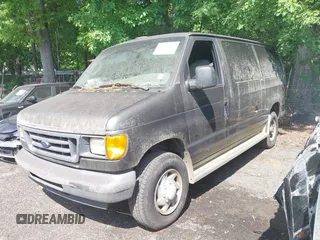 2007 Ford Econoline Passenger XL with VIN 1FBNE31L47DA67614, listed as a IAAI auction lot 42117167 with 217,090 mi miles. Bid and sale history available at carsss.com. Image 2.
