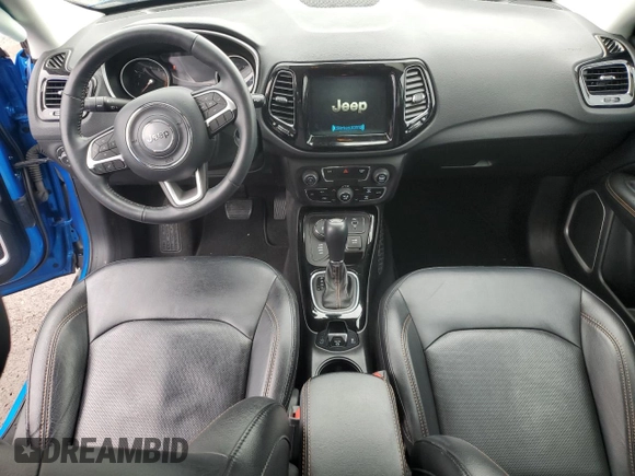 2019 Jeep Compass Limited z VIN 3C4NJDCB7KT647945, wystawiony jako Copart lot #56949725 z przebiegiem 41 892 mil mil oraz Czysty tytuł • Clean title. Historia ofert i sprzedaży dostępna na DreamBid. Obrazek 8.
