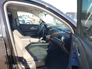 2020 Chevrolet Traverse LS with VIN 1GNERFKW7LJ207118, listed as a IAAI auction lot 41883048 with 87,506 mi miles. Bid and sale history available at carsss.com. Image 5.