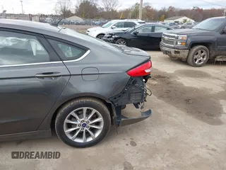 2017 Ford Fusion S with VIN 3FA6P0G78HR162713, listed as a IAAI auction lot 40820457 with 86,602 mi miles. Bid and sale history available at carsss.com. Image 6.