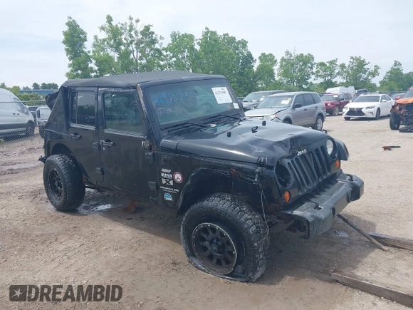 2008 Jeep Wrangler Unlimited X z VIN 1J4GA39138L641138, wystawiony jako IAAI lot #42376300 z przebiegiem 215 026 mil mil oraz . Historia ofert i sprzedaży dostępna na DreamBid. Obrazek 6.