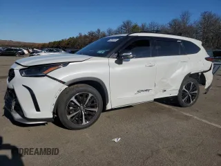 2022 Toyota Highlander XSE z VIN 5TDLZRBH7NS195870, wystawiony jako Copart lot #82544134 z przebiegiem 33 590 mil mil oraz Nie do naprawy • Non repairable. Historia ofert i sprzedaży dostępna na DreamBid. Obrazek 1.