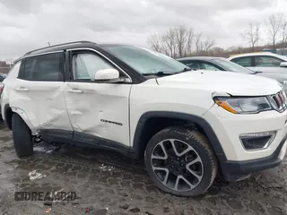 2018 Jeep Compass Limited with VIN 3C4NJDCBXJT350246, listed as a IAAI auction lot 41711327 with 112,364 mi miles. Bid and sale history available at carsss.com. Image 13.