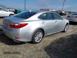 2014 Lexus ES 350 with VIN JTHBK1GG4E2149517, listed as a IAAI auction lot 41778643 with 121,000 mi miles. Bid and sale history available at carsss.com. Image 4.