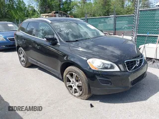 2013 Volvo XC60 T6 z VIN YV4902DZXD2445302, wystawiony jako IAAI lot #42145755 z przebiegiem 115 547 mil mil oraz . Historia ofert i sprzedaży dostępna na DreamBid. Obrazek 1.