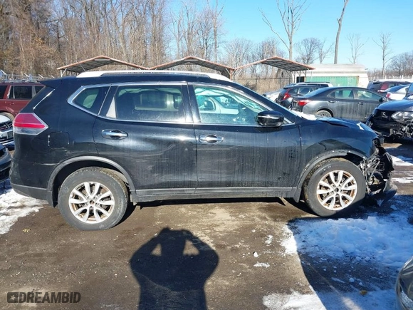 2015 Nissan Rogue SV with VIN 5N1AT2MV1FC916265, listed as a IAAI auction lot 41308687 with 167892 miles. Bid and sale history available at carsss.com. Image 13.