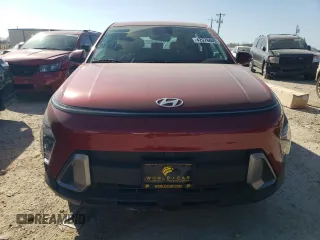 2025 Hyundai Kona SE with VIN KM8HA3AB9SU216583, listed as a Copart auction lot 42976845 with 731 mi miles and Salvage Title. Bid and sale history available at DreamBid. Image 5.