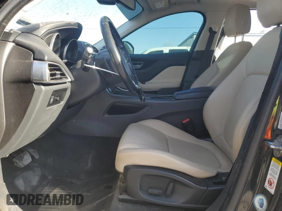 2018 Jaguar F-Pace 25t Premium with VIN SADCJ2FX4JA267748, listed as a Copart auction lot 48262585 with 61,234 mi miles and Clean Title. Bid and sale history available at DreamBid. Image 7.