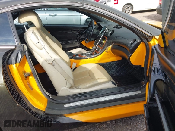 2003 Mercedes-Benz SL 500 with VIN WDBSK75F33F044194, listed as a IAAI auction lot 41982618 with Not provided miles and . Bid and sale history available at DreamBid. Image 5.