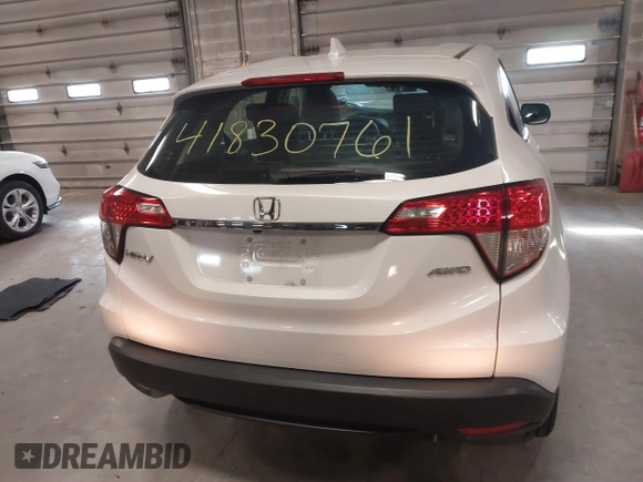 2021 Honda HR-V LX with VIN 3CZRU6H39MM734422, listed as a IAAI auction lot 41830761 with 46,260 mi miles. Bid and sale history available at carsss.com. Image 16.