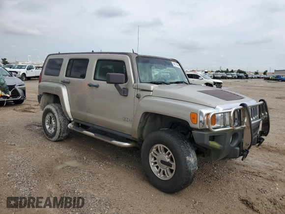 2006 Hummer H3 z VIN 5GTDN136368181140, wystawiony jako Copart lot #64177084 z przebiegiem 106 022 mil mil oraz Tytuł czysty. Historia ofert i sprzedaży dostępna na DreamBid. Obrazek 4.