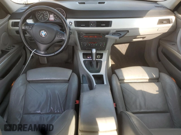 2006 BMW 3 Series 330i with VIN WBAVB33516KS36286, listed as a Copart auction lot 62556015 with 221,032 mi miles and Salvage title. Bid and sale history available at DreamBid. Image 8.