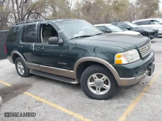 2002 Ford Explorer Eddie Bauer with VIN 1FMZU74W22ZC19782, listed as a IAAI auction lot 40931485 with 109,160 mi miles. Bid and sale history available at carsss.com. Image 1.