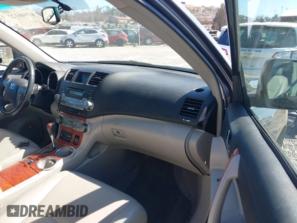 2010 Toyota Highlander Limited with VIN 5TDDK3EH4AS019886, listed as a IAAI auction lot 41846122 with 223,381 mi miles and . Bid and sale history available at DreamBid. Image 5.