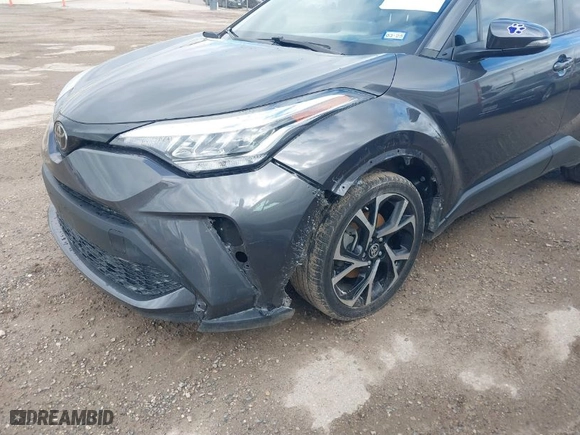 2022 Toyota C-HR XLE with VIN NMTKHMBXXNR140935, listed as a IAAI auction lot 41265749 with 30,173 mi miles. Bid and sale history available at carsss.com. Image 6.