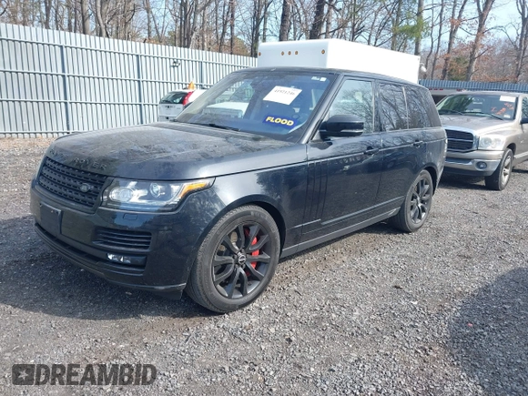 2017 Land Rover Range Rover HSE z VIN SALGS2FVXHA343999, wystawiony jako IAAI lot #41921246 z przebiegiem 125 128 mil mil oraz . Historia ofert i sprzedaży dostępna na DreamBid. Obrazek 2.