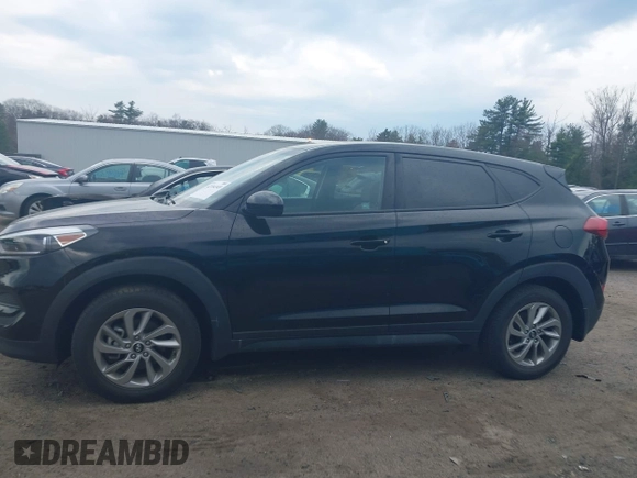 2018 Hyundai Tucson SE z VIN KM8J2CA47JU820390, wystawiony jako IAAI lot #42104349 z przebiegiem 11 725 mil mil oraz . Historia ofert i sprzedaży dostępna na DreamBid. Obrazek 14.