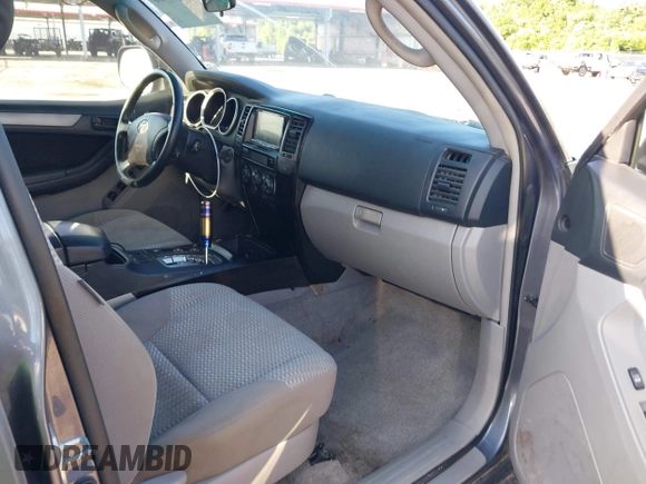 2009 Toyota 4Runner SR5 with VIN JTEZU14R69K025895, listed as a IAAI auction lot 42679488 with 268,937 mi miles and . Bid and sale history available at DreamBid. Image 5.