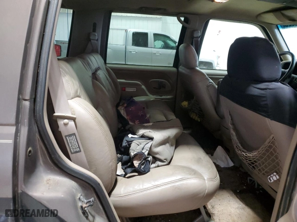 1998 Chevrolet Tahoe with VIN 1GNEK13R0WJ302401, listed as a Copart auction lot 47196925 with 202,595 mi miles and Salvage Title. Bid and sale history available at carsss.com. Image 11.