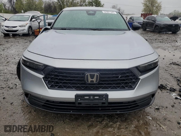 2023 Honda Accord Sport z VIN 1HGCY2F5XPA009251, wystawiony jako Copart lot #52997345 z przebiegiem 9 112 mil mil oraz Szkoda całkowita • Salvage title. Historia ofert i sprzedaży dostępna na DreamBid. Obrazek 5.