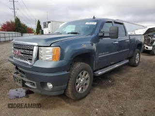 2011 GMC Sierra 3500HD DRW Denali z VIN 1GT426C86BF178902, wystawiony jako Copart lot #72817574 z przebiegiem 177 898 mil mil oraz Szkoda całkowita • Salvage title. Historia ofert i sprzedaży dostępna na DreamBid. Obrazek 1.