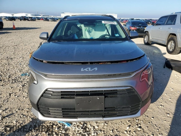 2024 Kia Niro LX with VIN KNDCP3LE1R5178033, listed as a Copart auction lot 44206525 with 21,324 mi miles and Salvage Title. Bid and sale history available at carsss.com. Image 5.