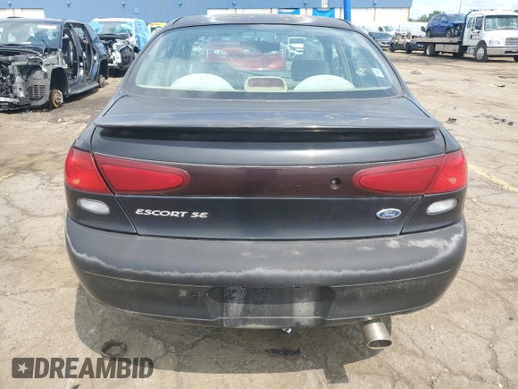 1998 Ford Escort SE z VIN 1FAFP13P9WW174004, wystawiony jako Copart lot #65843664 z przebiegiem 101 507 mil mil oraz Czysty tytuł • Clean title. Historia ofert i sprzedaży dostępna na DreamBid. Obrazek 6.