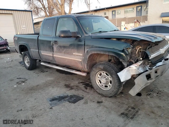 2003 Chevrolet Silverado 2500HD LS with VIN 1GCHK29U13E247985, listed as a Copart auction lot 43480115 with 179,656 mi miles and Salvage Title. Bid and sale history available at carsss.com. Image 10.