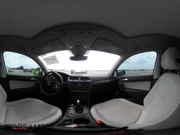 2020 Volkswagen Tiguan SE z VIN 3VV3B7AX4LM032609, wystawiony jako IAAI lot #42074359 z przebiegiem 52 404 mil mil oraz . Historia ofert i sprzedaży dostępna na DreamBid. Obrazek 20.