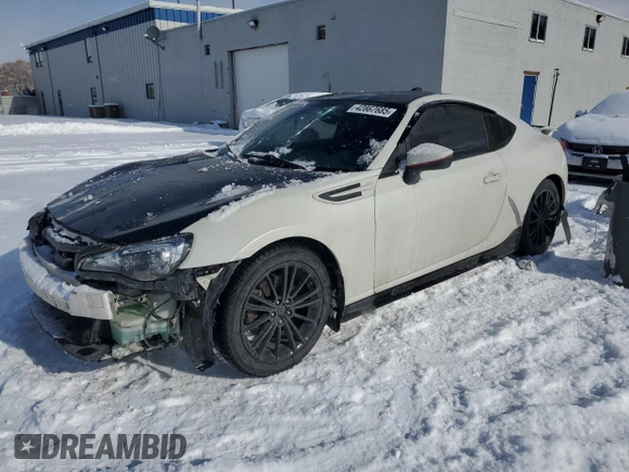 2015 Subaru BRZ Limited z VIN JF1ZCAC16F8606945, wystawiony jako Copart lot #42867685 z przebiegiem 235 510 mil mil oraz Szkoda całkowita • Salvage title. Historia ofert i sprzedaży dostępna na DreamBid. Obrazek 1.