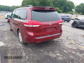 2011 Toyota Sienna XLE AAS с VIN 5TDYK3DC1BS007266, выставлен на аукционе IAAI как лот 42346087 с пробегом 123 054 миль миль и . История ставок и продаж доступна на DreamBid. Изображение 3.