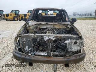 2001 Ford F-150 XL with VIN 1FTRX07W11KE88569, listed as a Copart auction lot 44734355 with 0 mi miles and Salvage Title. Bid and sale history available at carsss.com. Image 5.