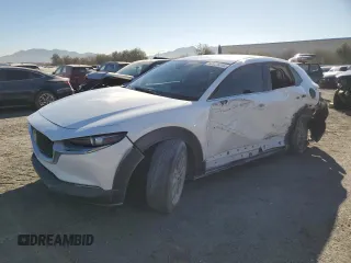 2021 Mazda CX-30 2.5 S with VIN 3MVDMAAL8MM235879, listed as a Copart auction lot 42026015 with 39,848 mi miles and Salvage Title. Bid and sale history available at carsss.com. Image 1.