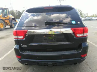 2011 Jeep Grand Cherokee Laredo with VIN 1J4RR4GTXBC538060, listed as a IAAI auction lot 41964694 with 152,999 mi miles. Bid and sale history available at carsss.com. Image 17.