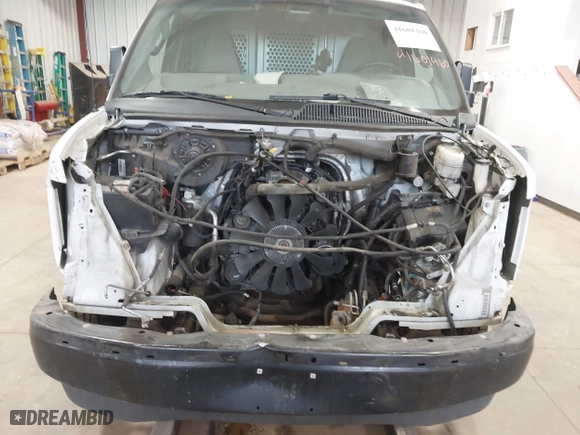 2017 GMC Savana Cargo Van with VIN 1GTW7AFG9H1150162, listed as a IAAI auction lot 41601460 with 112,453 mi miles. Bid and sale history available at carsss.com. Image 6.