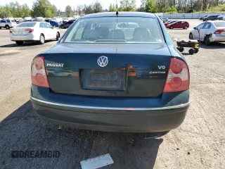 2002 Volkswagen Passat GLX z VIN WVWTH63B72P066013, wystawiony jako Copart lot #53750585 z przebiegiem 114 175 mil mil oraz Szkoda całkowita • Salvage title. Historia ofert i sprzedaży dostępna na DreamBid. Obrazek 6.