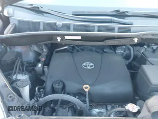 2020 Toyota Sienna XLE z VIN 5TDDZ3DC7LS244873, wystawiony jako IAAI lot #41941263 z przebiegiem 93 545 mil mil oraz . Historia ofert i sprzedaży dostępna na DreamBid. Obrazek 10.