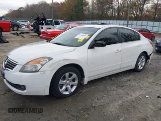 2009 Nissan Altima 2.5 S with VIN 1N4AL21EX9C143184, listed as a IAAI auction lot 41108362 with 195,564 mi miles. Bid and sale history available at carsss.com. Image 2.