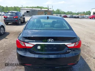 2011 Hyundai Sonata Limited z VIN 5NPEC4AC0BH307560, wystawiony jako IAAI lot #42155886 z przebiegiem 214 978 mil mil oraz . Historia ofert i sprzedaży dostępna na DreamBid. Obrazek 16.