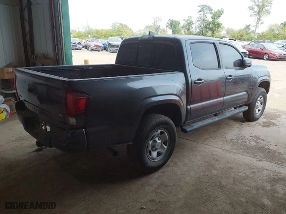 2019 Toyota Tacoma 4WD SR with VIN 3TMCZ5AN5KM204187, listed as a IAAI auction lot 40318136 with 105,409 mi miles. Bid and sale history available at carsss.com. Image 4.