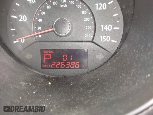 2013 Kia Sorento LX with VIN 5XYKT4A26DG368495, listed as a IAAI auction lot 41332267 with 226,386 mi miles. Bid and sale history available at carsss.com. Image 16.