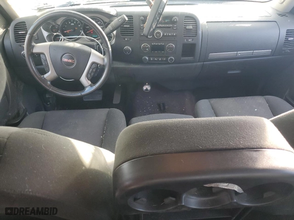 2013 GMC Sierra 2500HD SLE with VIN 1GT220C85DZ128790, listed as a Copart auction lot 73482384 with 125,087 mi miles and Clean Title. Bid and sale history available at carsss.com. Image 8.