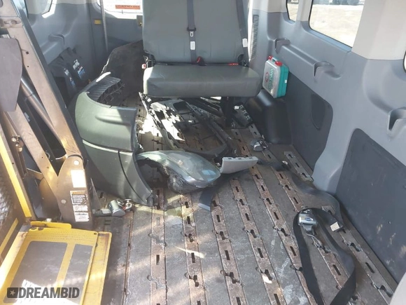 2016 Ford Transit Passenger Wagon XL with VIN 1FBZX2CM0GKB11034, listed as a IAAI auction lot 41898012 with 159,725 mi miles. Bid and sale history available at carsss.com. Image 7.