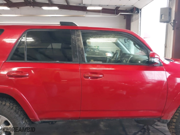 2019 Toyota 4Runner SR5 with VIN JTEBU5JR8K5705475, listed as a IAAI auction lot 41699077 with 110,216 mi miles. Bid and sale history available at carsss.com. Image 14.