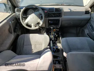 2003 Isuzu Rodeo with VIN 4S2CK58W634313617, listed as a Copart auction lot 70144664 with 179,921 mi miles and Clean Title. Bid and sale history available at DreamBid. Image 8.