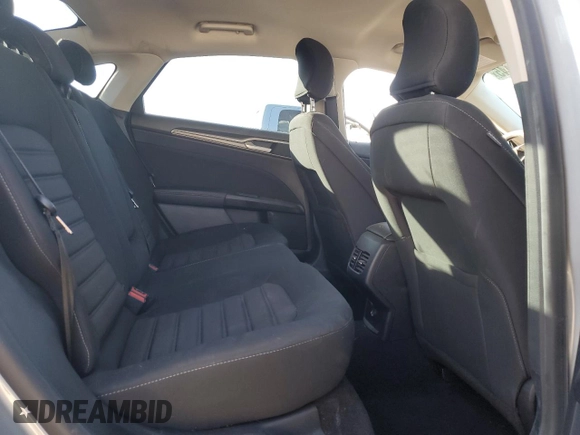 2019 Ford Fusion SE with VIN 3FA6P0HD4KR251223, listed as a Copart auction lot 42451445 with 37,710 mi miles and Salvage Title. Bid and sale history available at carsss.com. Image 10.